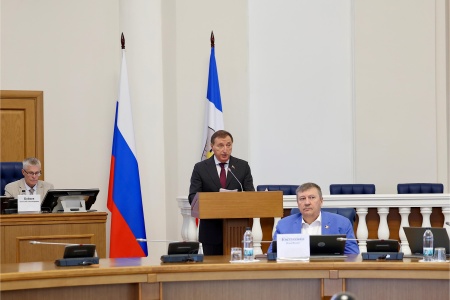 Спикер СКПА Заур Аскендеров на конференции в Великом Новгороде: единство регионов и общие инициативы — залог безопасности страны