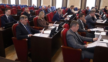  Поддержка ТОСов, инициативное бюджетирование и межнациональное согласие: итоги работы департамента внутренней политики Кубани обсудили в ЗСК