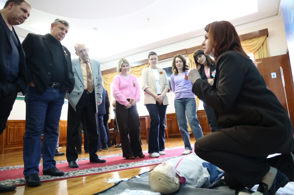 В ставропольском парламенте прошло обучение по вопросам оказания первой помощи пострадавшим