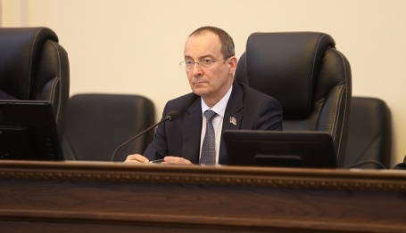 Контрафакт в агрохимии не пройдет: комментарий председателя кубанского парламента Юрия Бурлачко