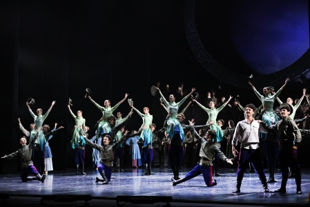  Парламентарии ЮРПА посетили постановку Ростовского музыкального театра «Тихий Дон. Мелехов»