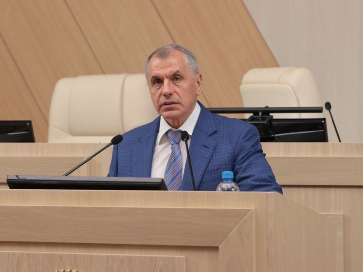 Спикер ЮРПА,  председатель крымского парламента Владимир Константинов призвал перейти к народной войне против «бандеровской сущности»