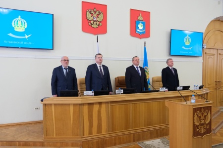 Парламент Астрахани поддержал оптимизацию штата чиновников при сохранении социальной сферы
